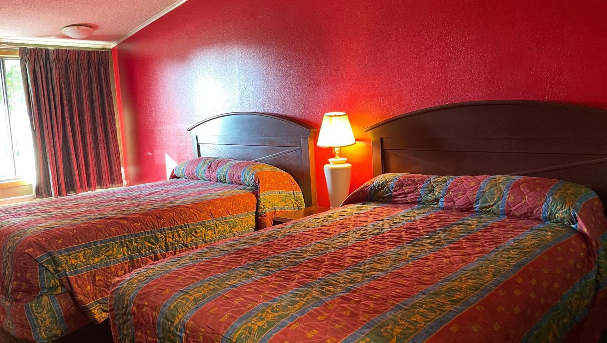 Express Inn Thomson Ngoại thất bức ảnh